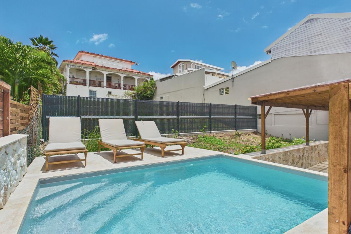 Location villa pied dans l'eau 4 chambres diamant - vue piscine